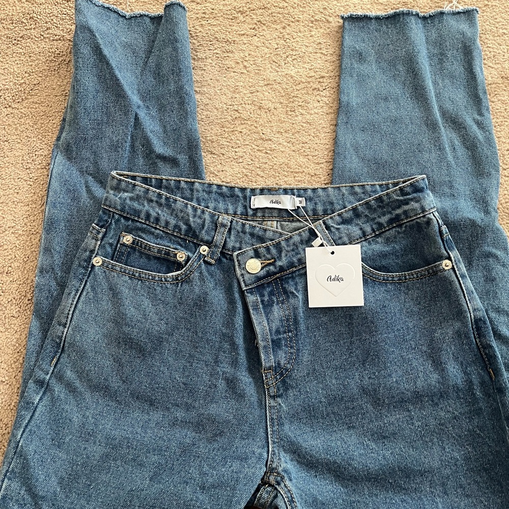 Asymmetrical Jeans
